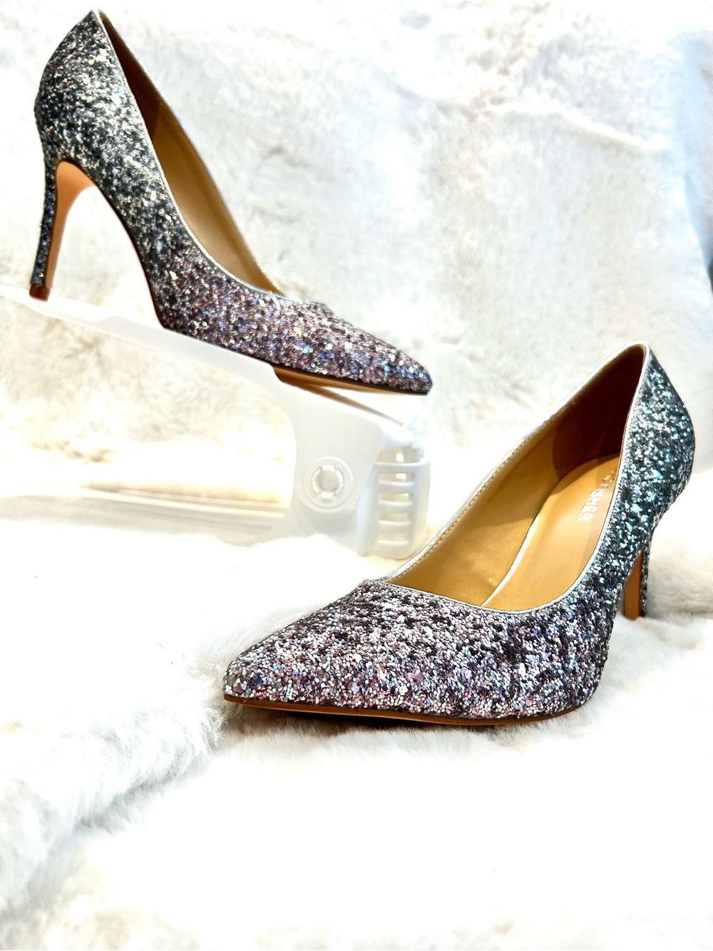 Women's Marc Fisher Glitter Pointed-Toe Mid Heel Pumps - Silver/pink NWOT